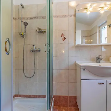 Gorgeous In With Kitchen Ližnjan