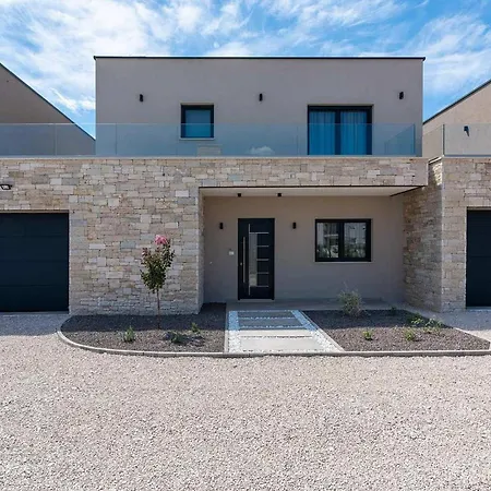 Venera Vikendica Porec