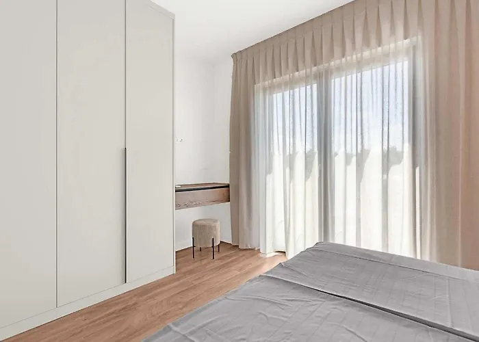 Venera Vikendica Porec