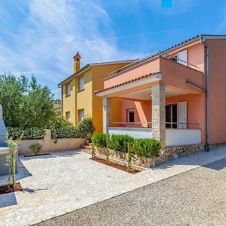Casa vacanze Gorgeous In With Kitchen Ližnjan