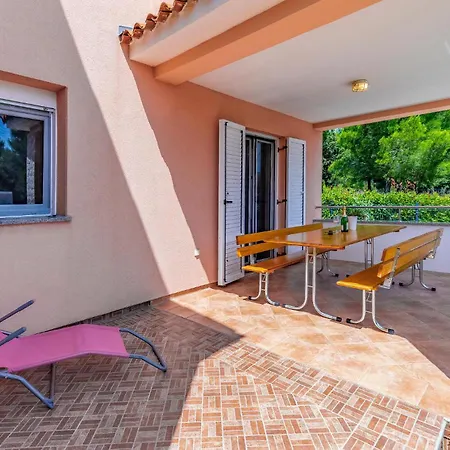 Gorgeous In With Kitchen Holiday home Liznjan