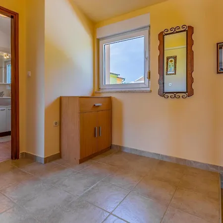 Gorgeous In With Kitchen Ližnjan